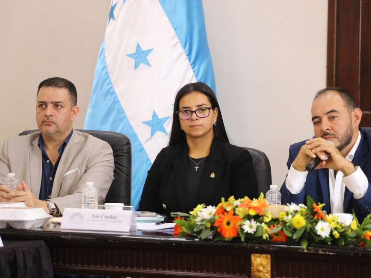 ¿Cuánto dinero ha seguido gestionando Isis Cuéllar tras escándalo de Sedesol?