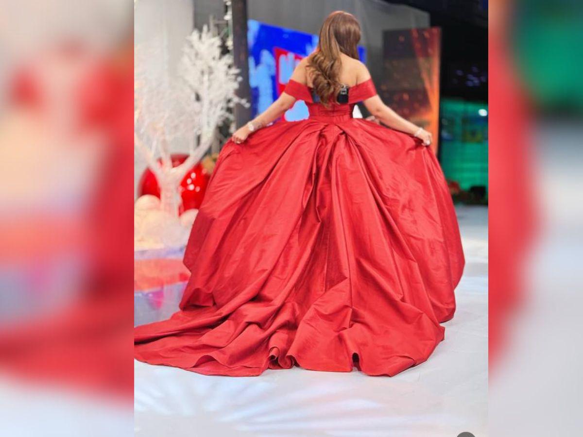 ​​​​​​Despampanante y glamurosa: con un hermoso vestido rojo, así lució Elsa Oseguera en Navidad