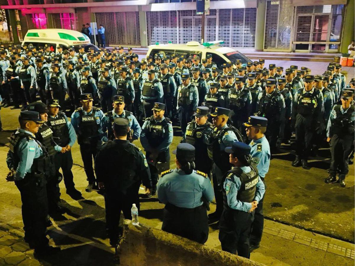 Hasta francotiradores: fuerte operativo de seguridad por toma de posesión de Nasry Asfura