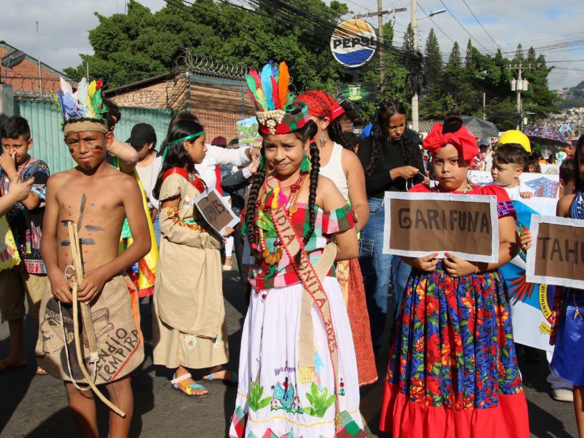 El cacique Lempira y la riqueza étnica resaltan en los desfiles de independencia patria