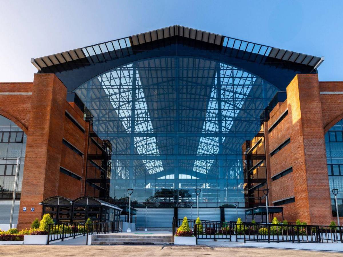 Más de mil locales y de cuatro niveles: Así es el nuevo mercado San Miguelito