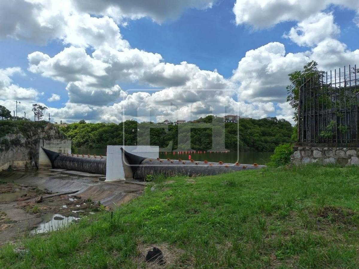 Los Laureles baja a 99.16% de su capacidad tras haber alcanzado su nivel máximo