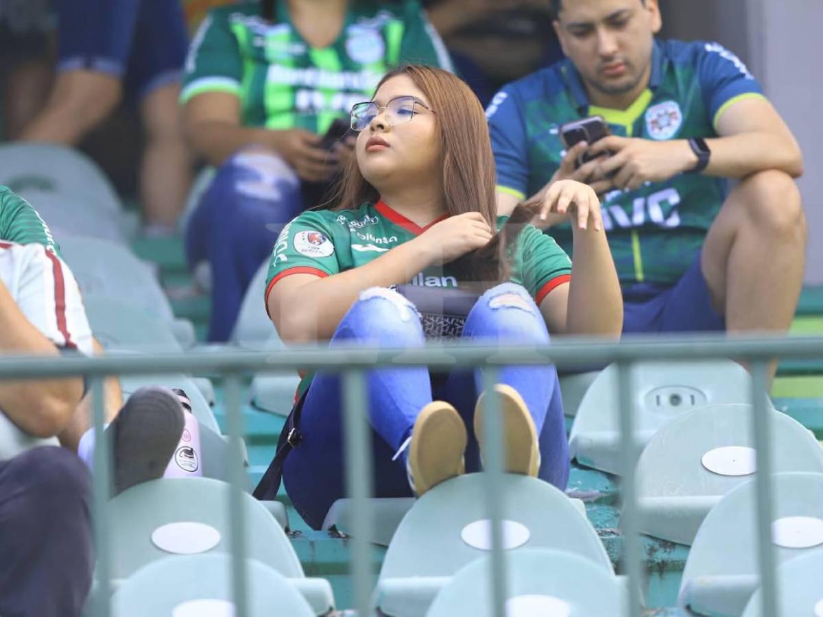 Chica viral fue la sensación: Las linduras que llegaron al Yankel Rosenthal de SPS