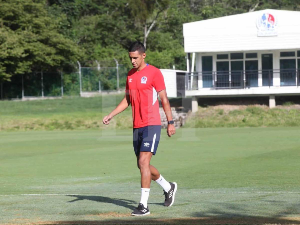 Otro jugador se va de Olimpia, sorpresa con Chirinos y se preparan para enfrentar a Real España