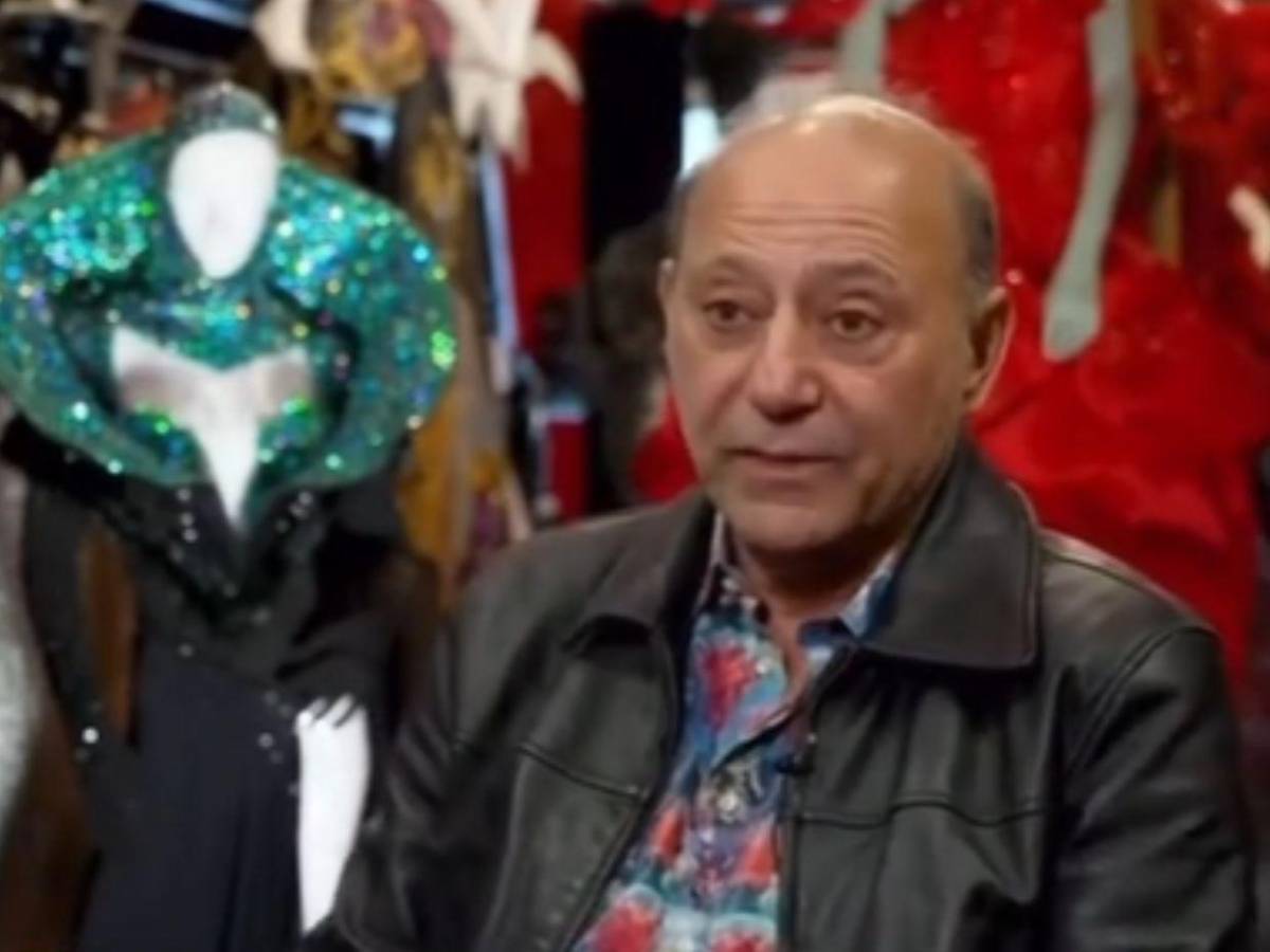 ¿Ángela Aguilar robó dos vestidos a famoso diseñador de moda? “Quiero mis vestidos”