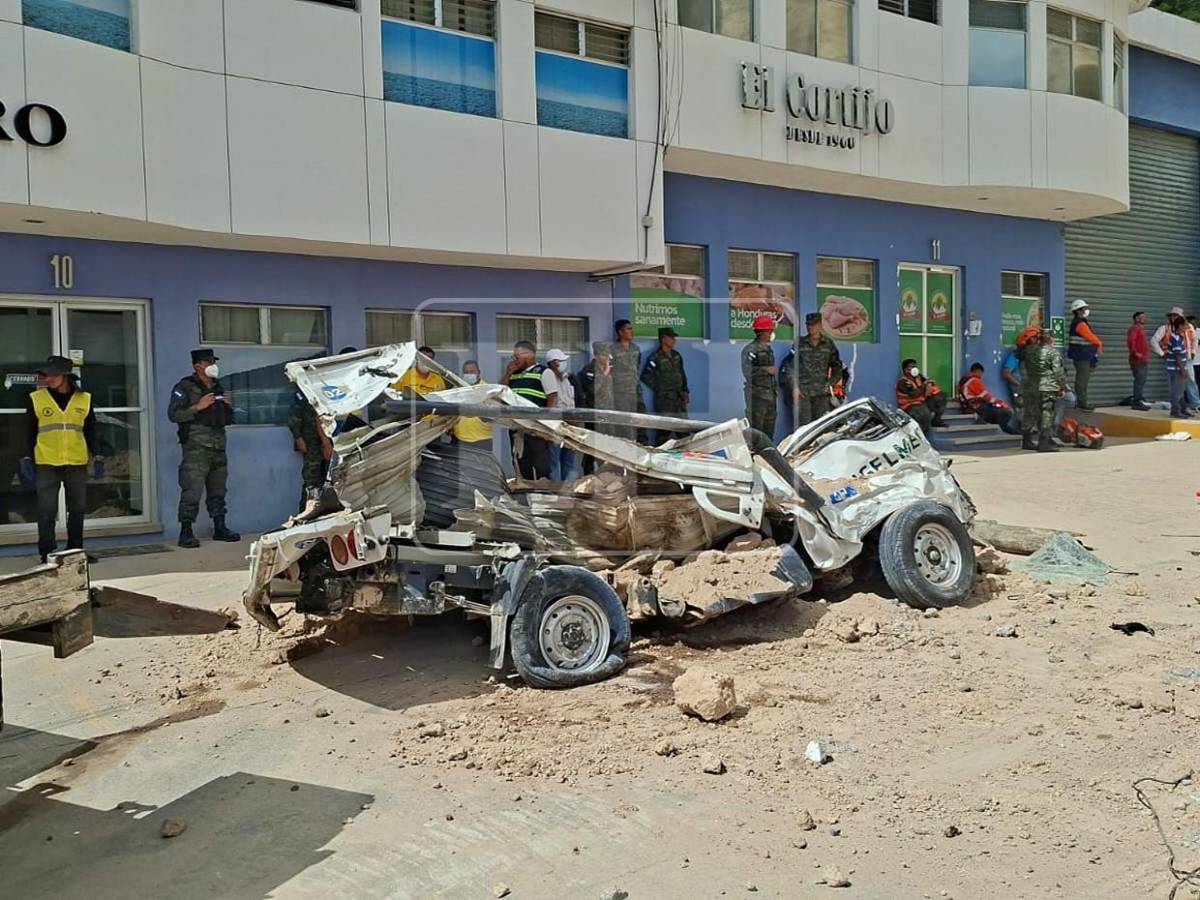 Familiares de Karen Girón, desaparecida en derrumbe del anillo periférico, se aferran a un milagro