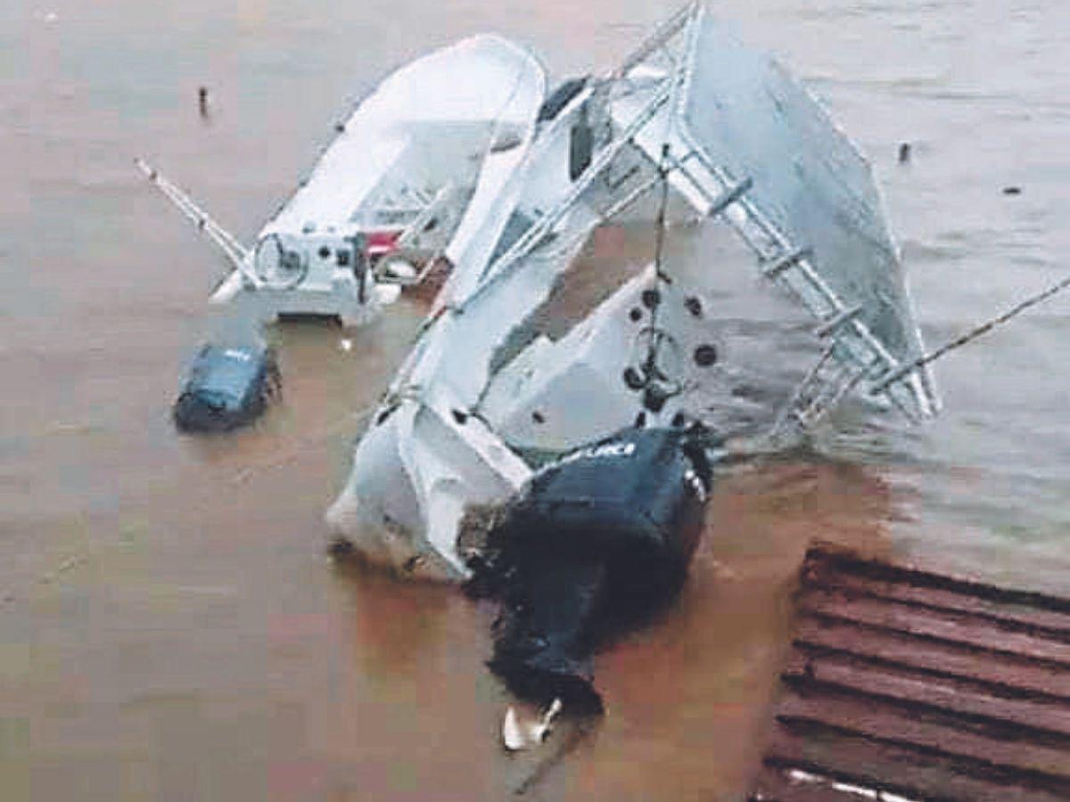 En Islas de la Bahía las altas marejadas han provocados daños.