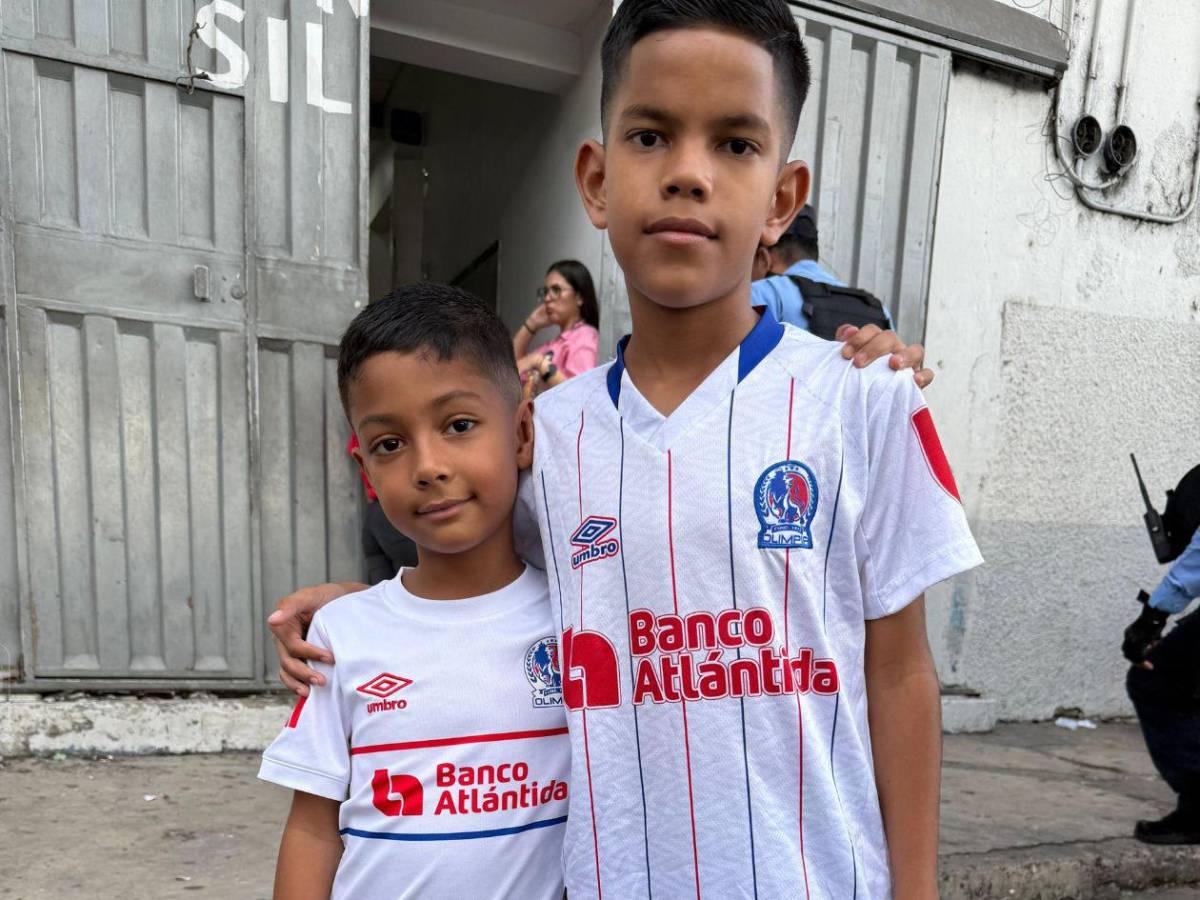 Sufrimiento de Espinel, lindas chicas y felicidad de Olimpia tras vencer a Platense en el Nacional