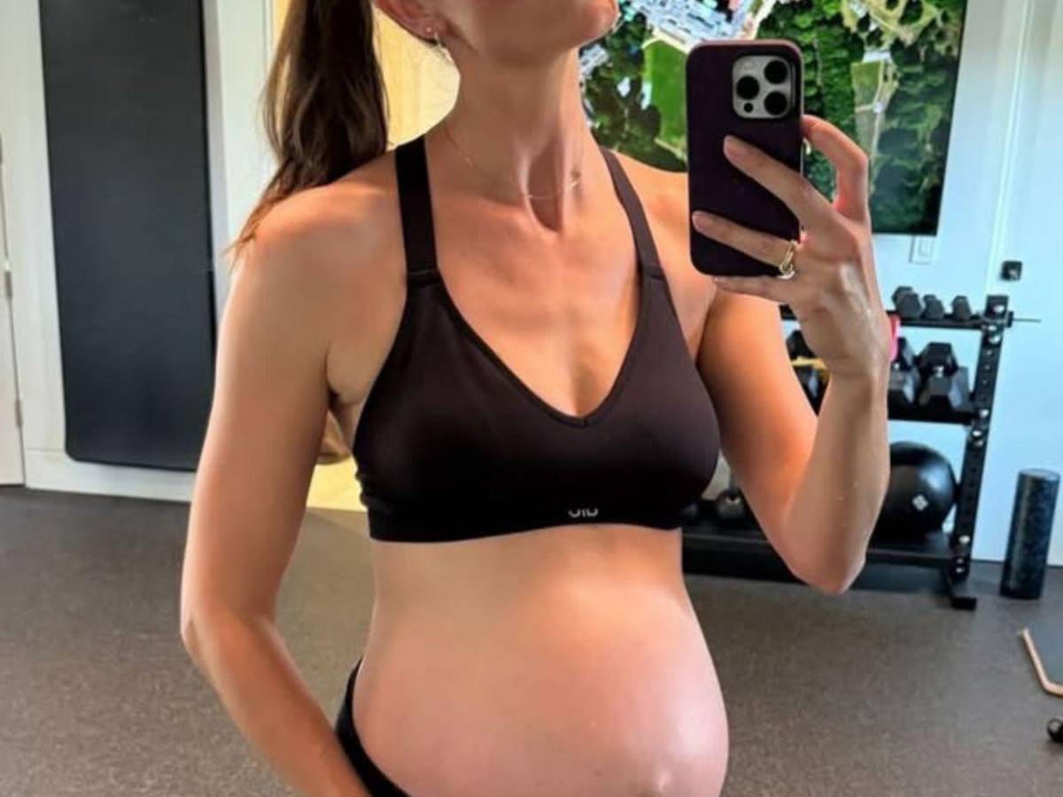 Karlie Kloss y Joshua Kushner dan la bienvenida a su tercera hija, Rae Florence