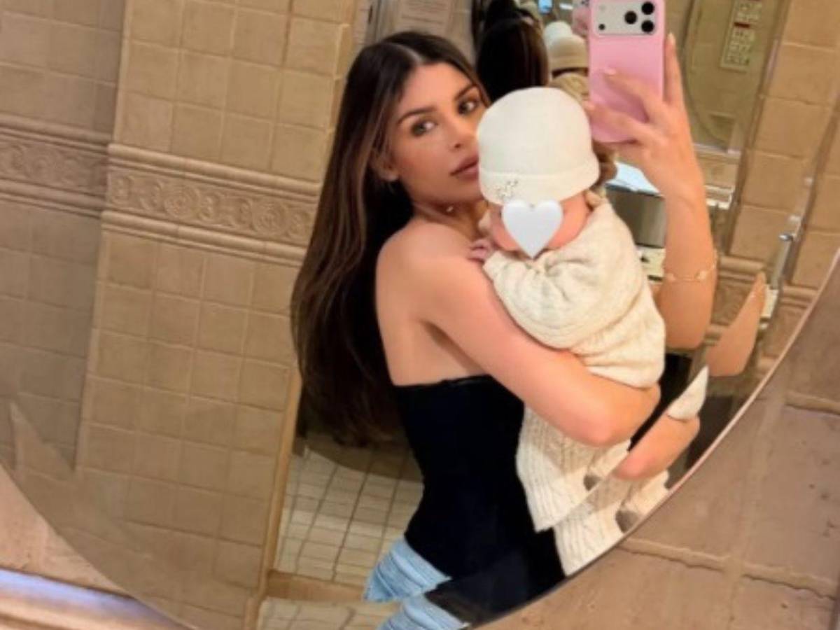 Los últimos mensajes de Carolina Flores antes de ser asesinada por su suegra