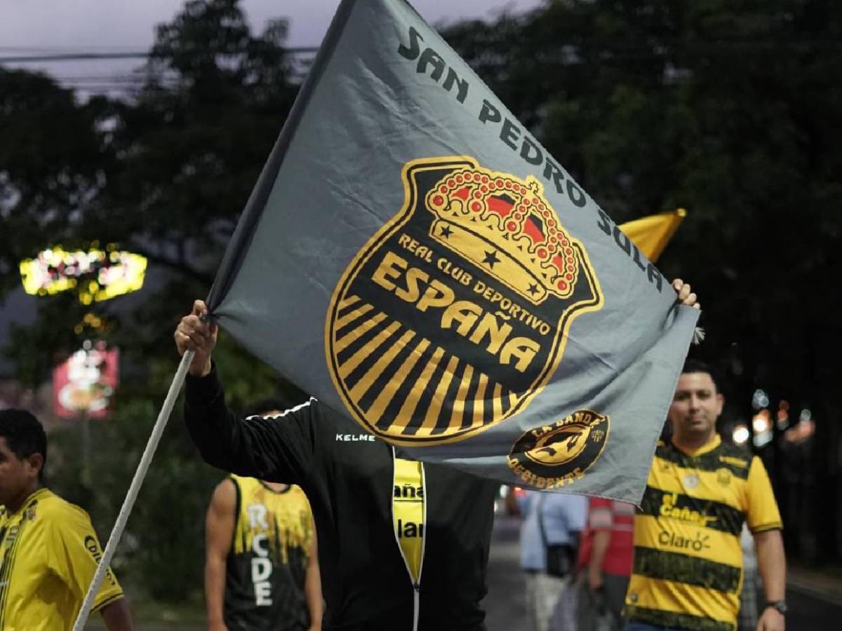 Ambiente previo a Real España vs Motagua por semifinales: Afición azul presente en el Morazán