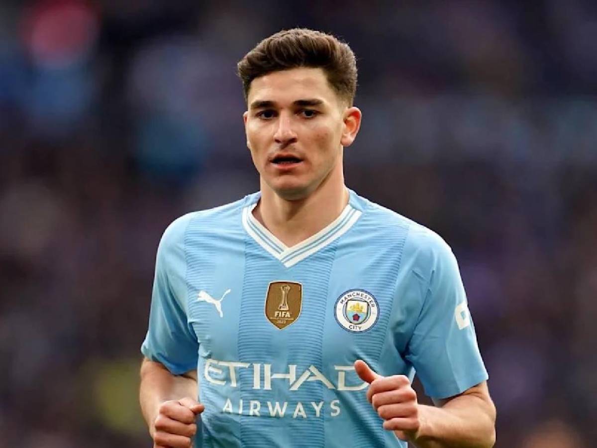 Se olvida de Barcelona: Julián Álvarez será nuevo fichaje de este inesperado equipo
