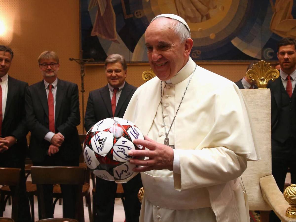 Messi, Modrić y otros 'cracks' del fútbol que conocieron al papa Francisco Messi, Modrić y otros 'cracks' del fútbol que conocieron al papa Francisco