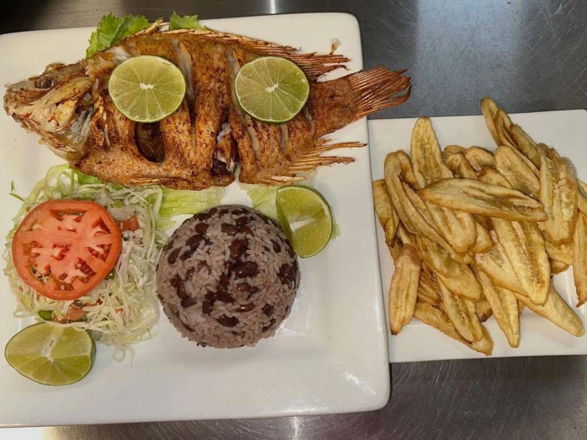 Así es el restaurante de comida hondureña de la madre de David Ruiz en Miami Así es el restaurante de comida hondureña de la madre de David Ruiz en Miami