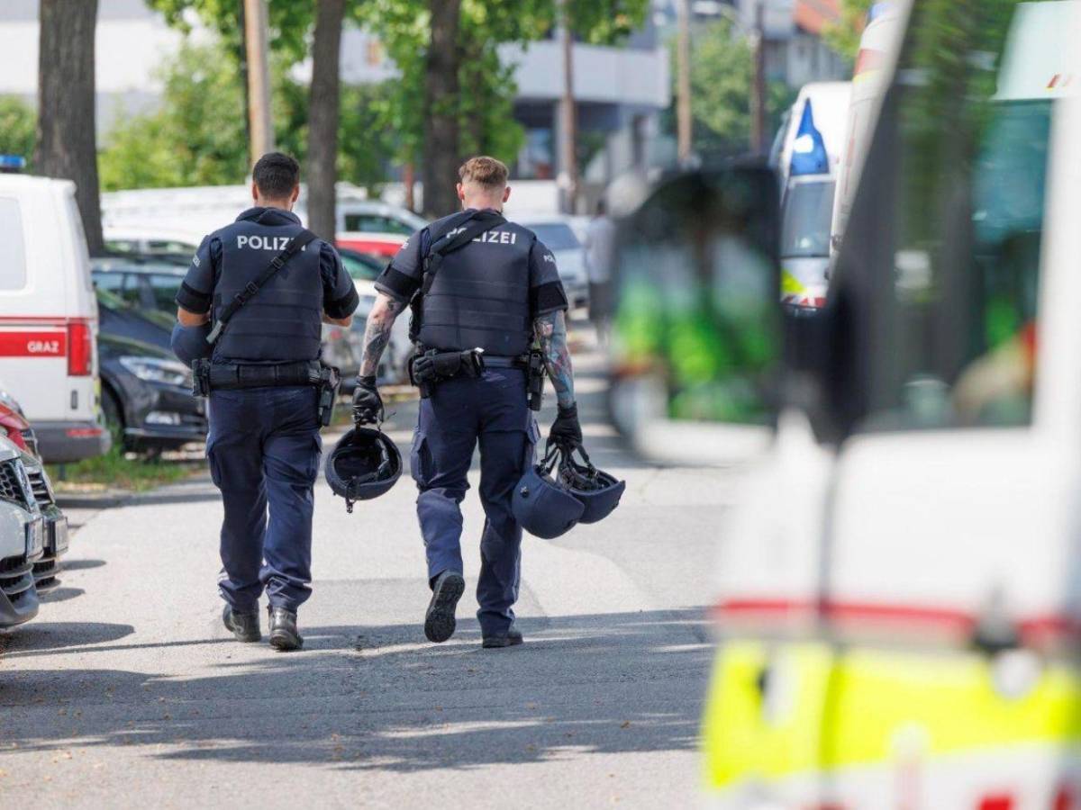 Varios muertos y heridos: lo que se sabe del tiroteo en Graz, Austria