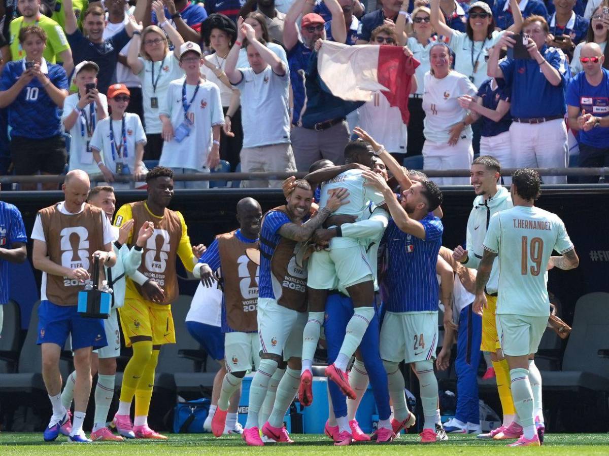 ¿Por qué la FIFA frenó el homenaje de Francia a la madre de Didier Deschamps?