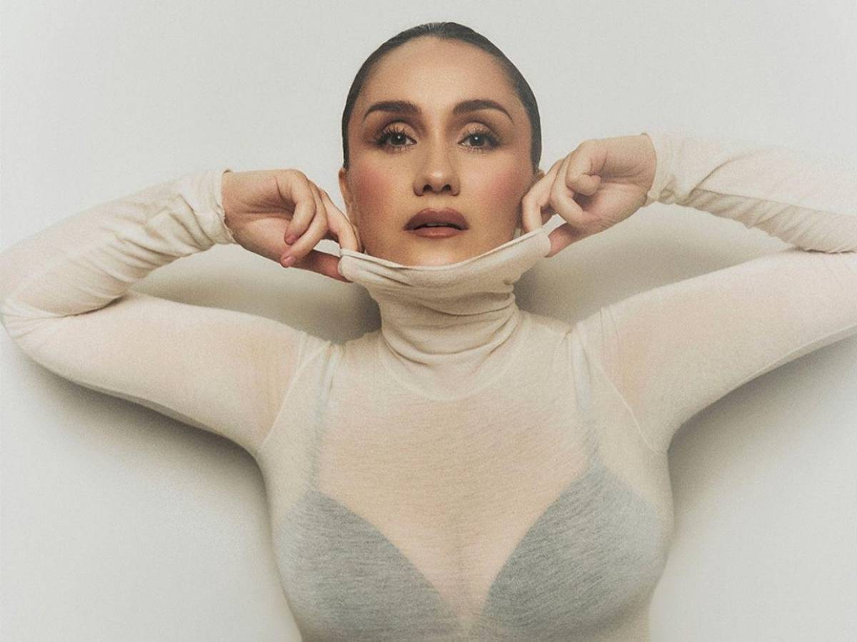 Dulce María anuncia su segundo embarazo con una emotiva sesión