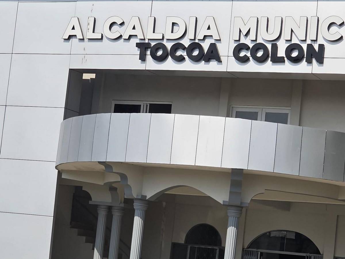 Operativo simultáneo: capturan a Adán Fúnez y allanan alcaldía de Tocoa por corrupción