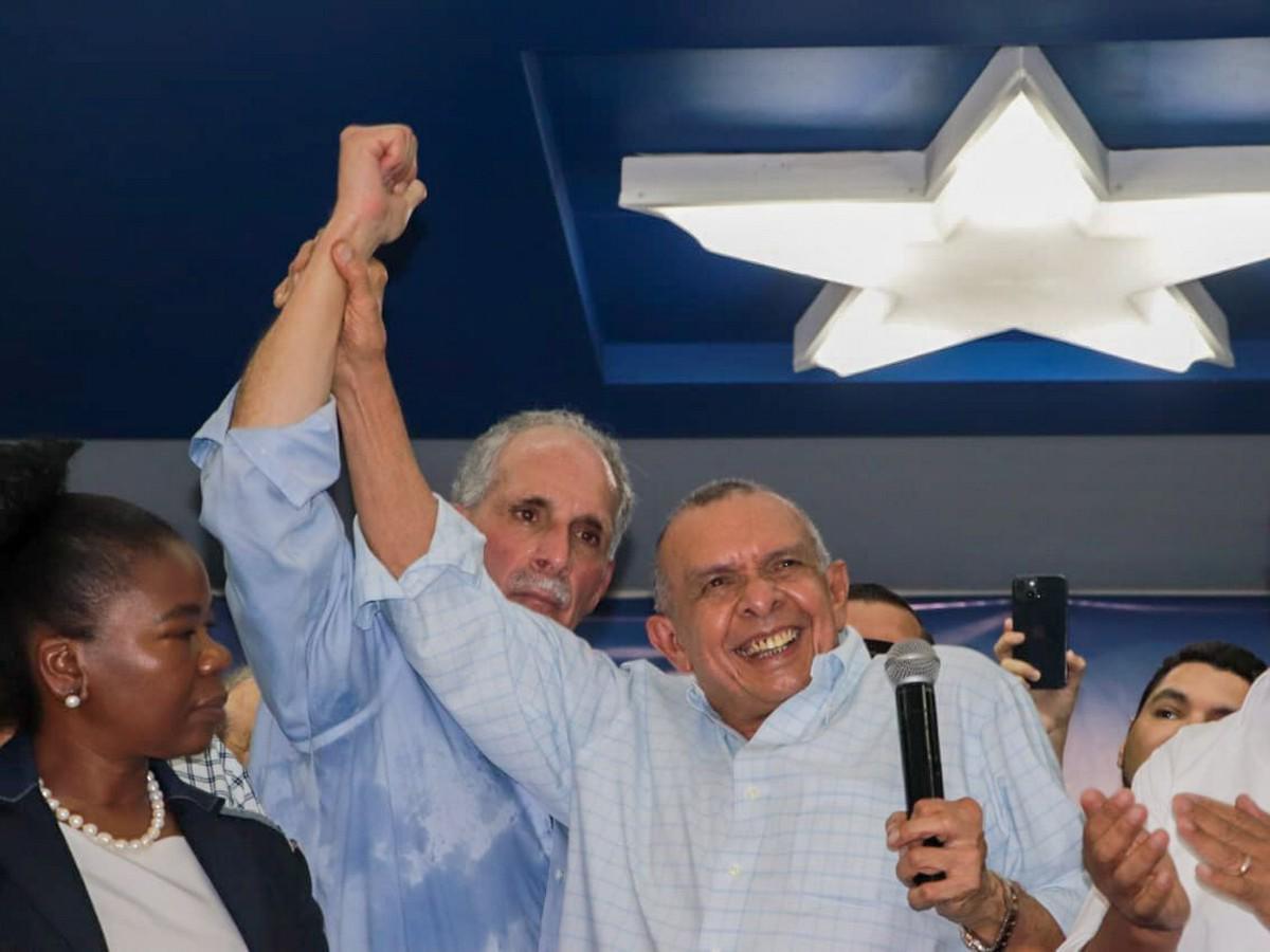 Tito Asfura y Pepe Lobo respaldan a David Chávez.