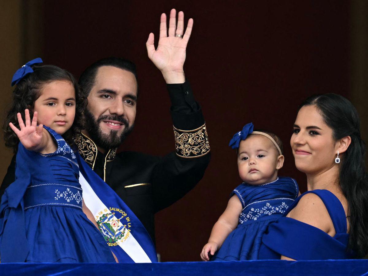 Así lució la familia presidencial para su asunción del 1 de junio de 2024 hasta el 1 de junio de 2029.