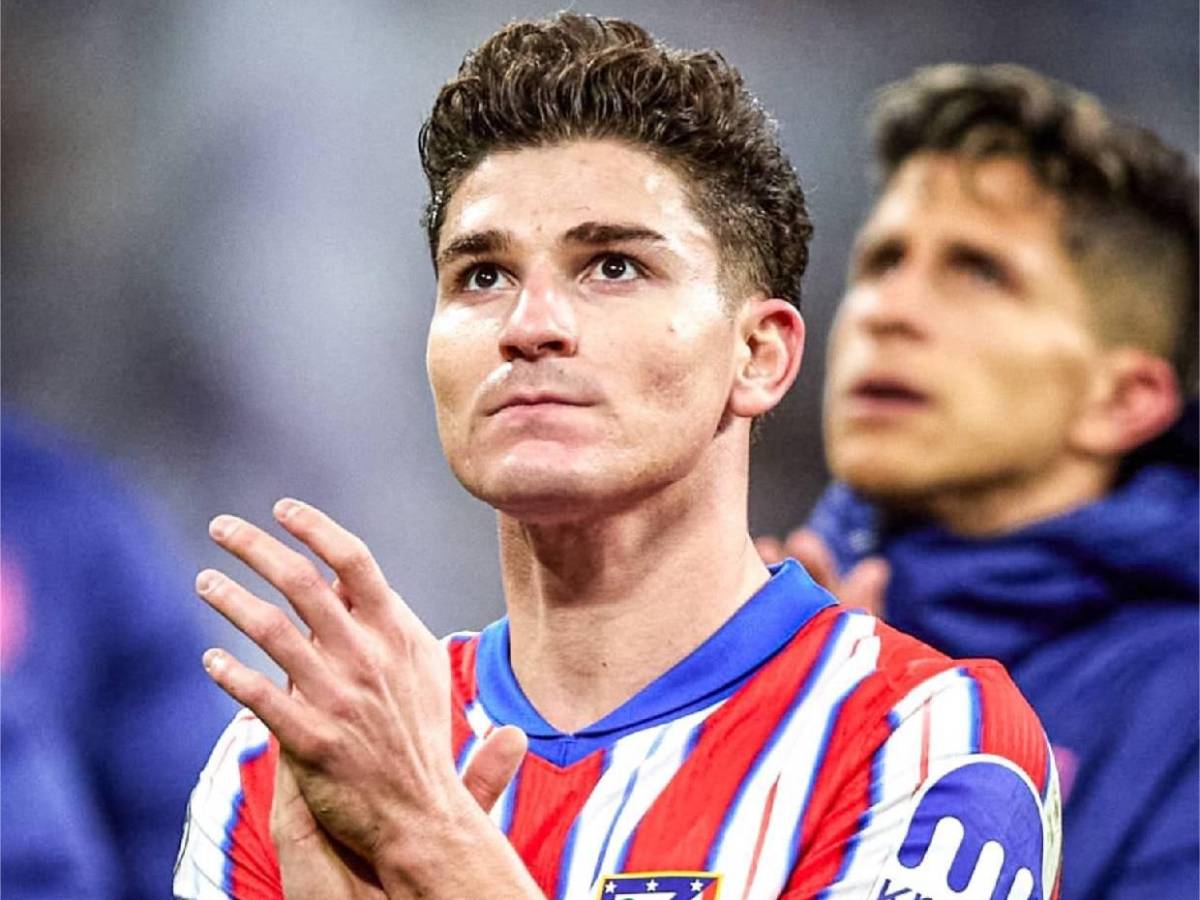 Se olvida de Barcelona: Julián Álvarez será nuevo fichaje de este inesperado equipo