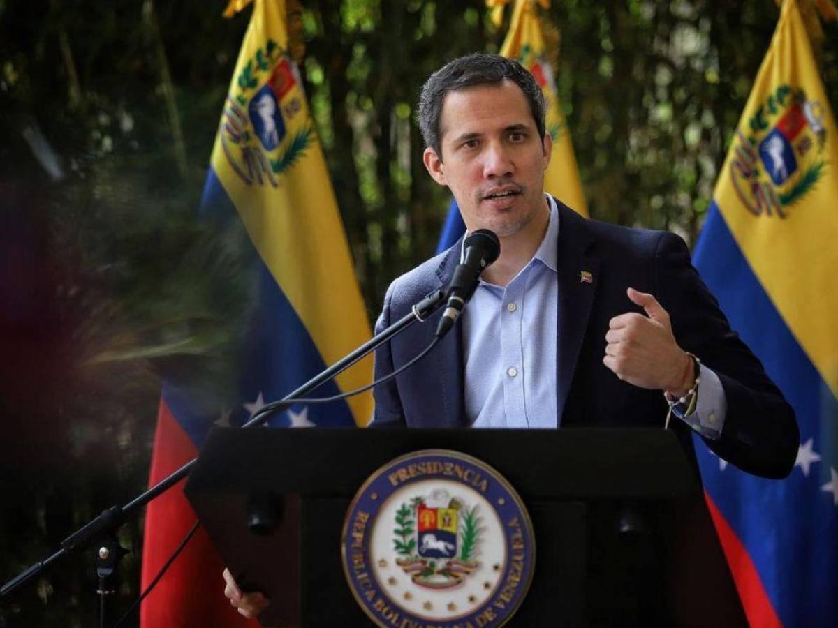 Juan Guaidó viaja a pie hacia Colombia antes de cumbre sobre Venezuela