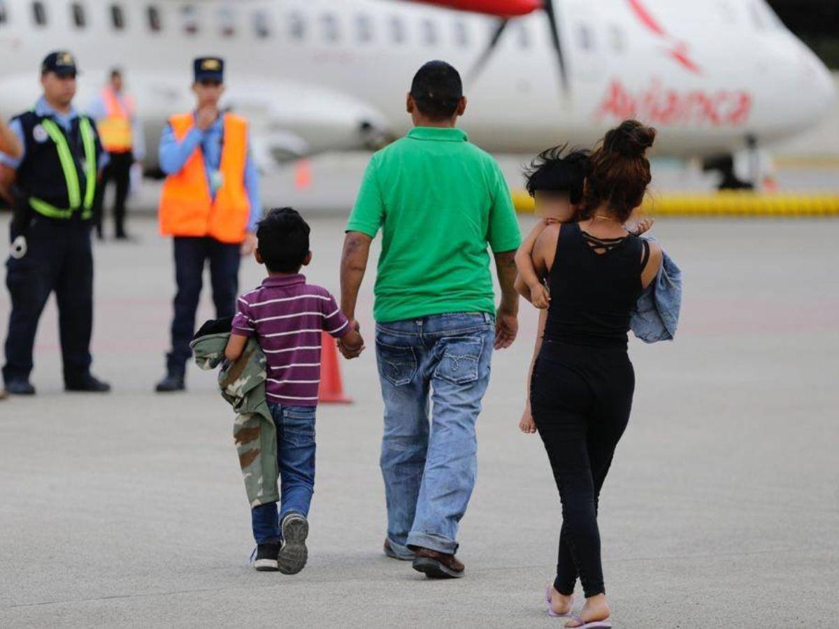 Familia hondureña en EE UU pide ayuda para regresar: no lograron tratar a su hijo con hidrocefalia