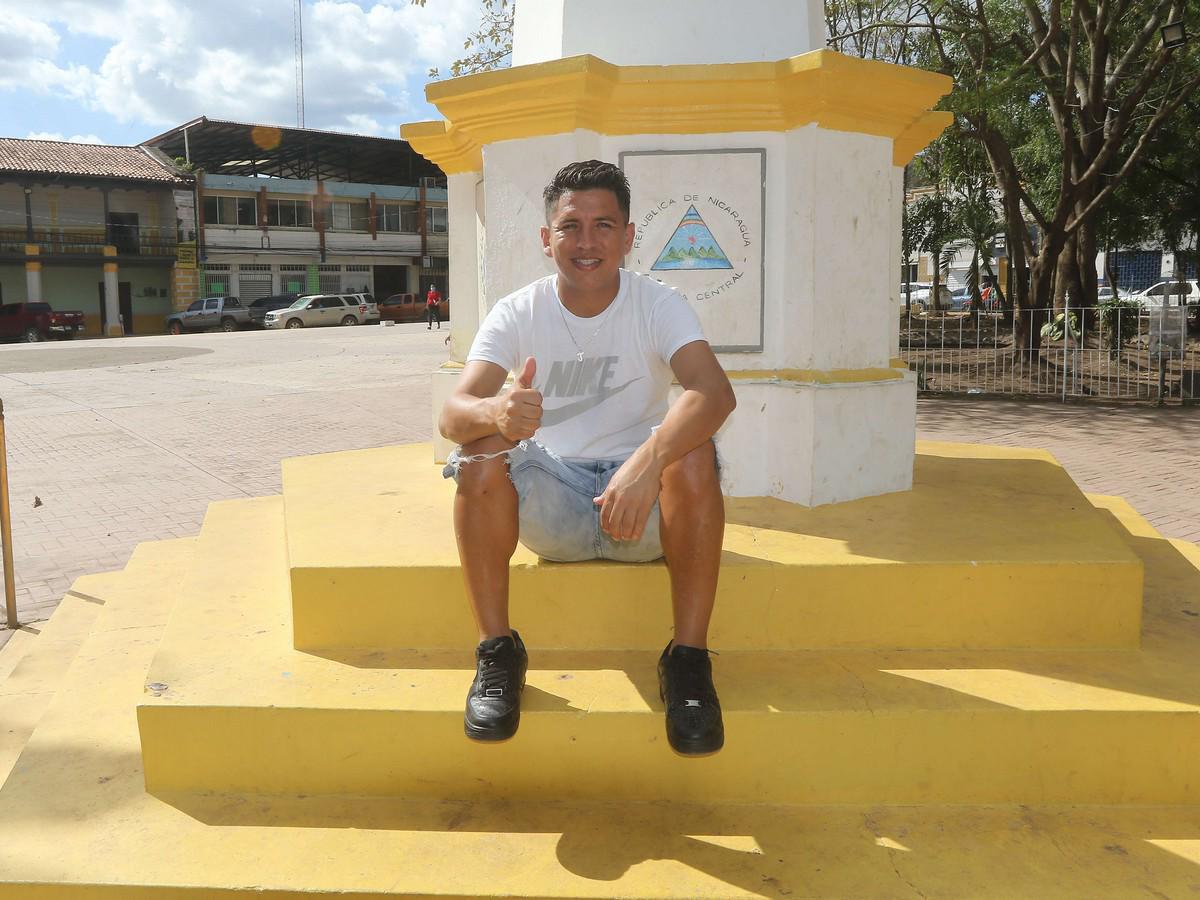 Así saludó a la cámara de El Heraldo.