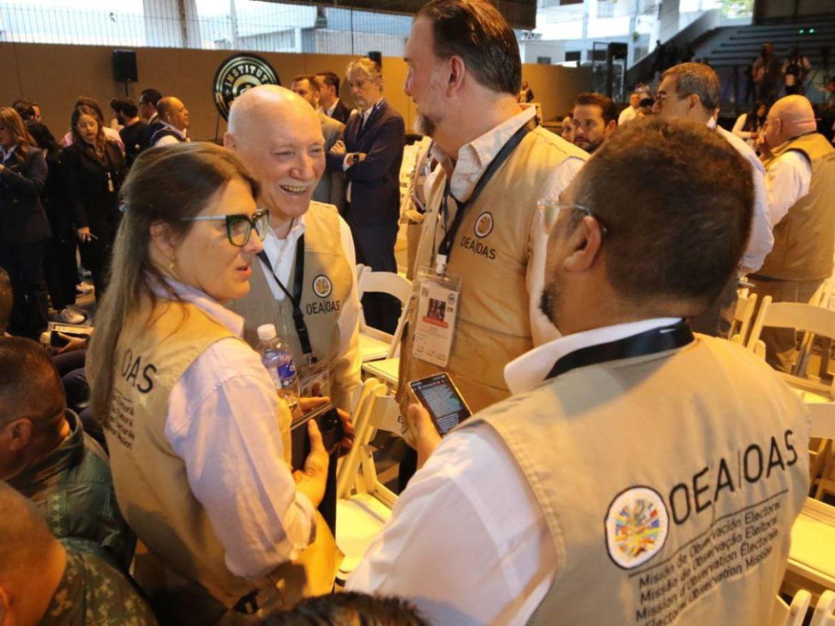 A dos semanas de las elecciones de Honduras: sin un ganador oficial y un polémico escrutinio