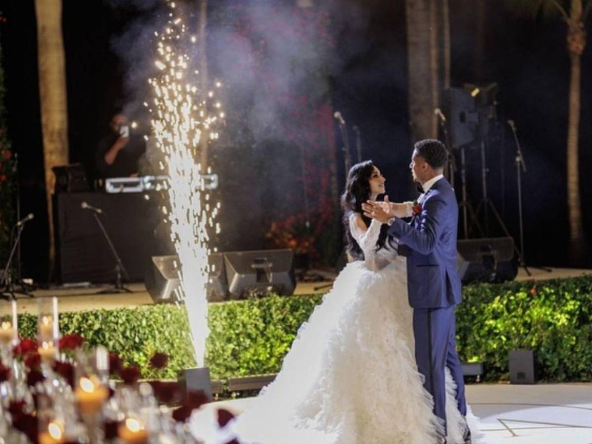 “Choco” Lozano se casa con modelo hondureña en República Dominicana