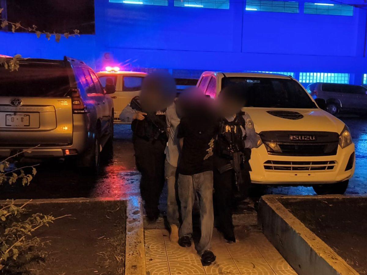 Doble asesinato en la Villa Nueva habría sido cometido por sicarios de la Pandilla 18; hay dos sospechosos