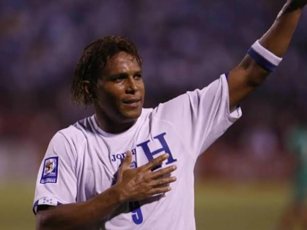 Famosa revista de España causa polémica al nombrar los 15 mejores futbolistas de Honduras