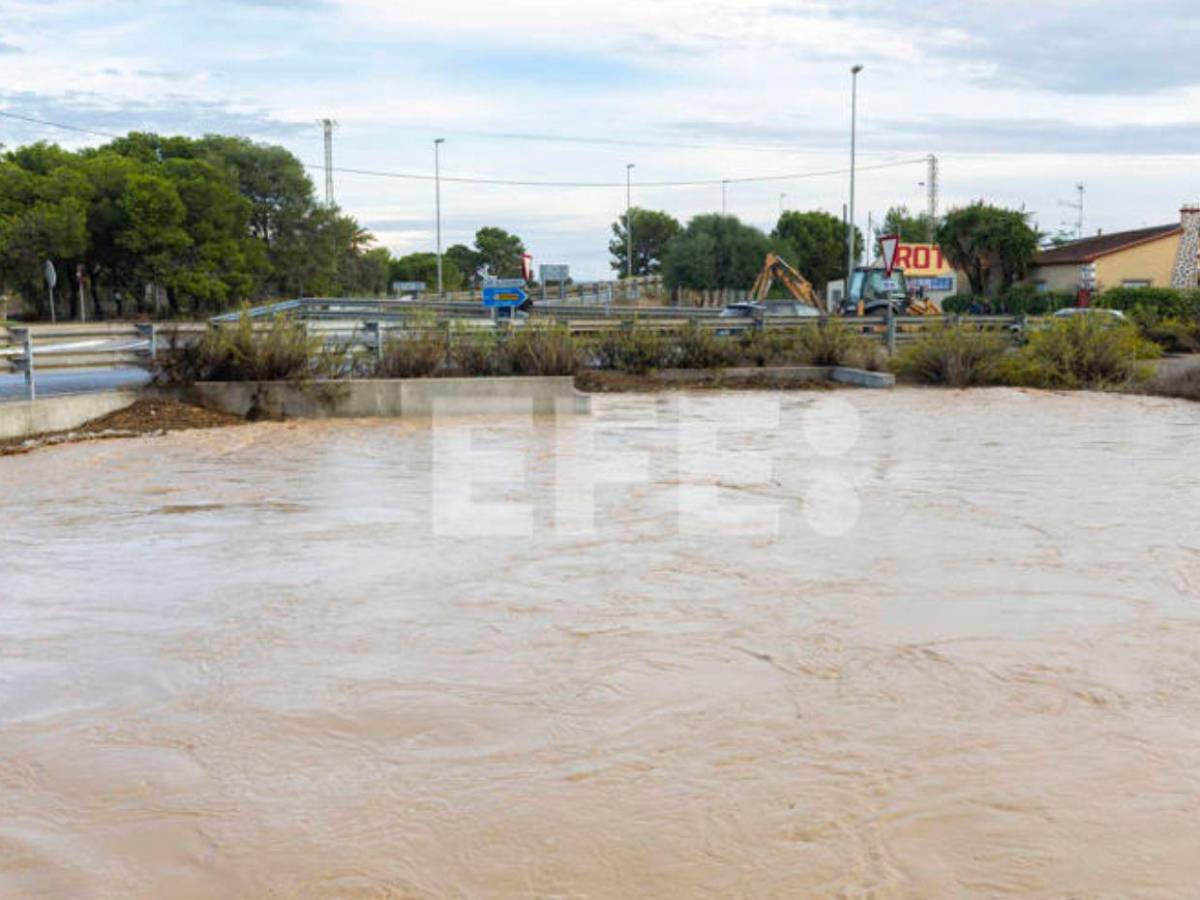 La DANA Alice causa inundaciones que dejan atrapadas a personas en vehículos y bajos