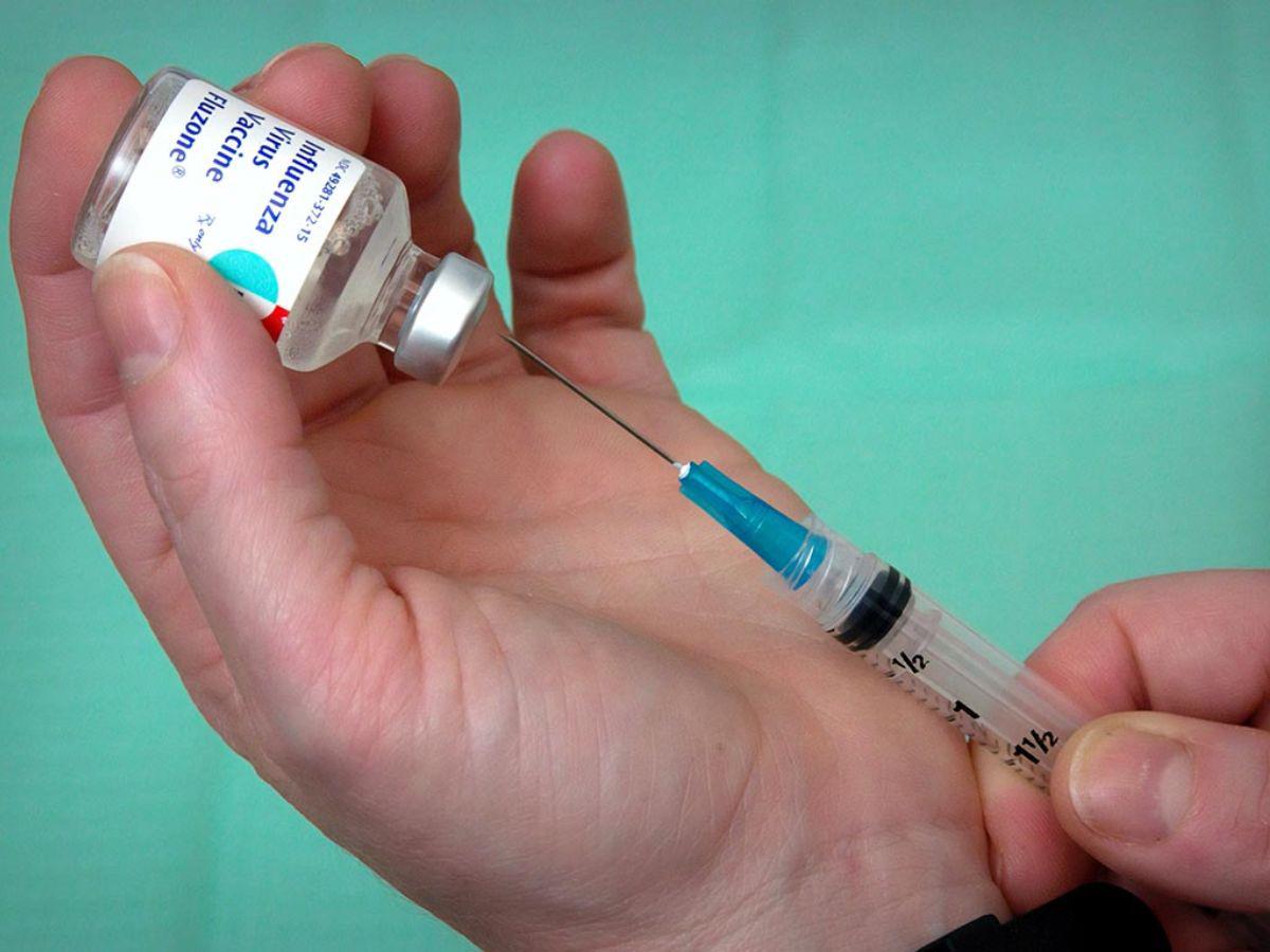 Salud insta a los hondureños a vacunarse contra la influenza A