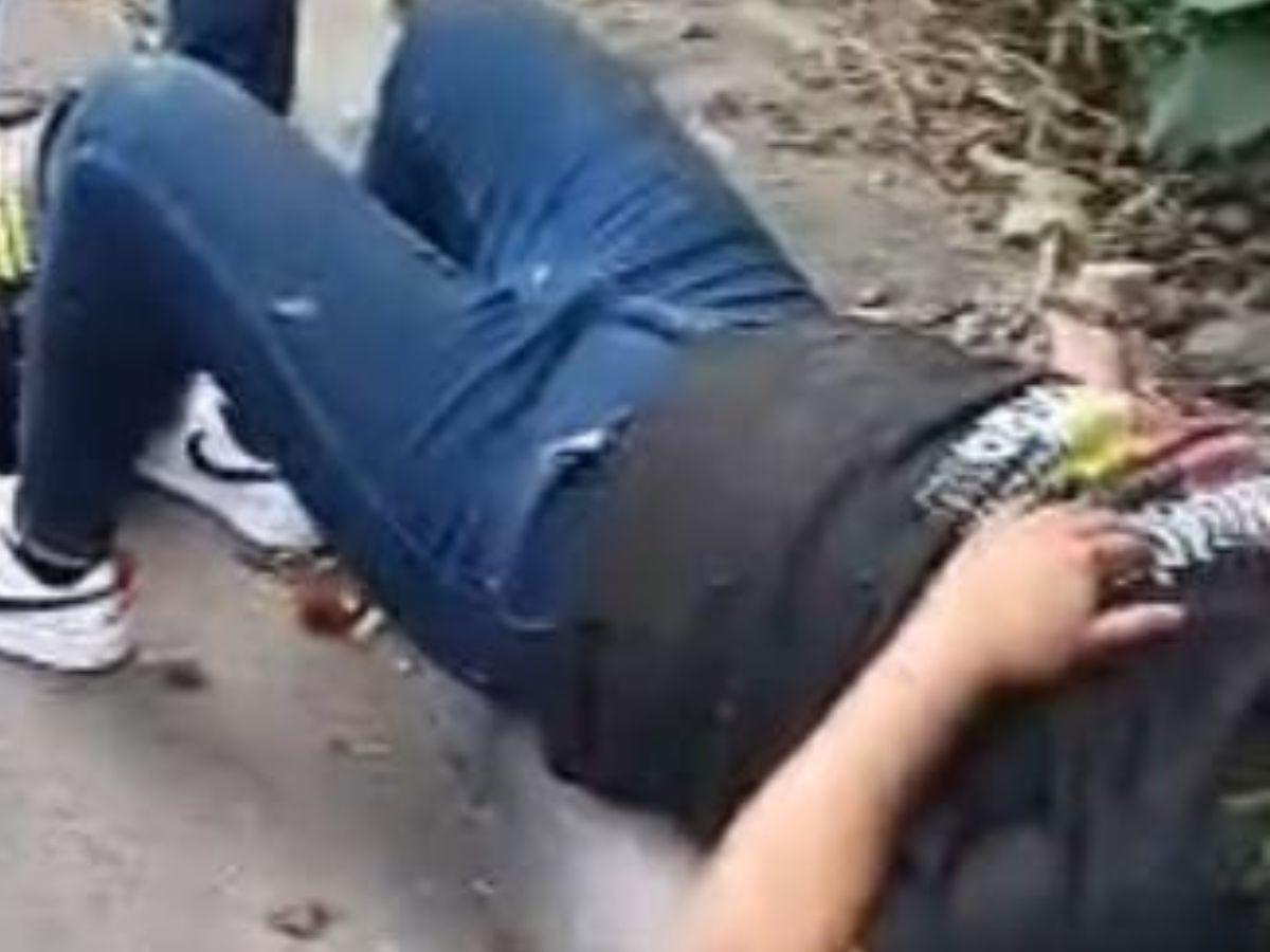 Tras “provocar” múltiple colisión, conductor intentó huir y murió al caer por unas gradas