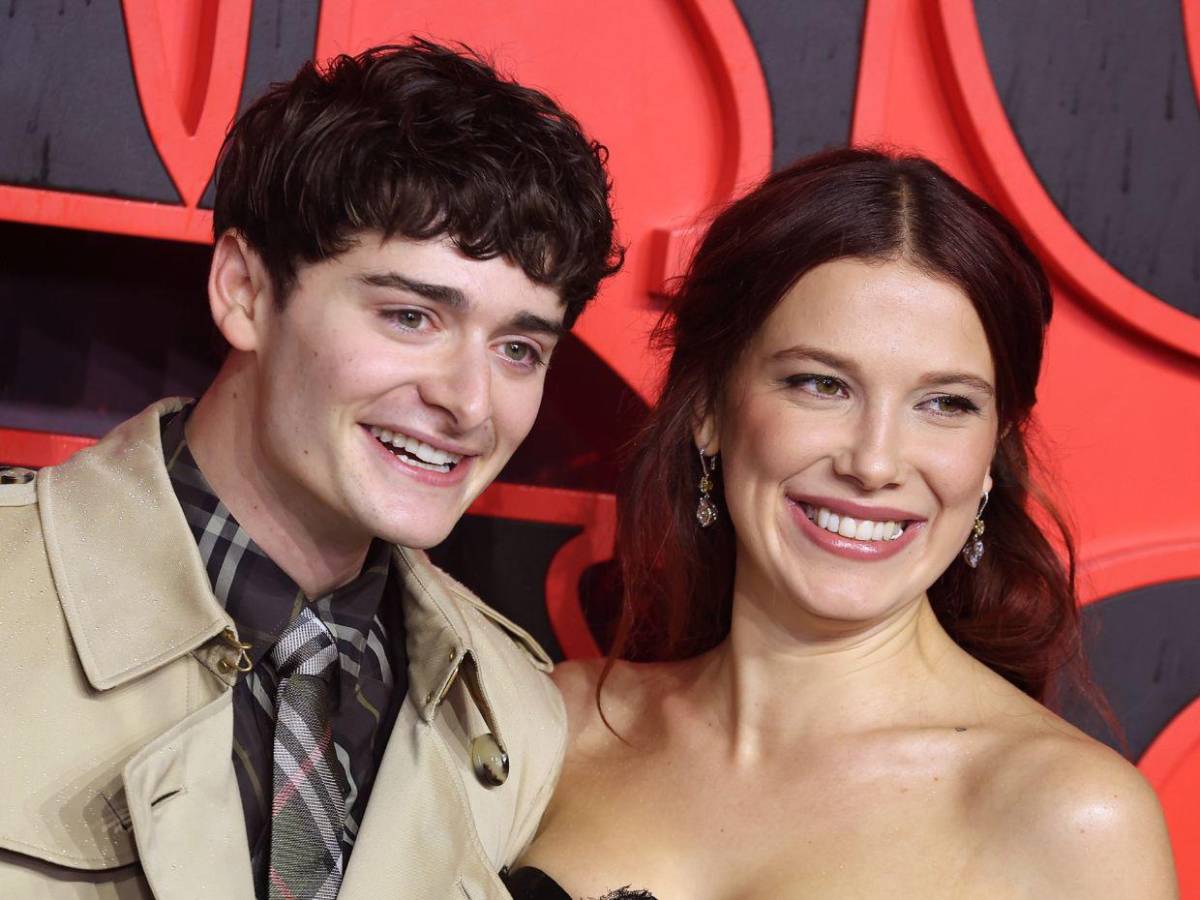 Actor de Stranger Things, Noah Schnapp, publica tierna foto con su... ¿novio?