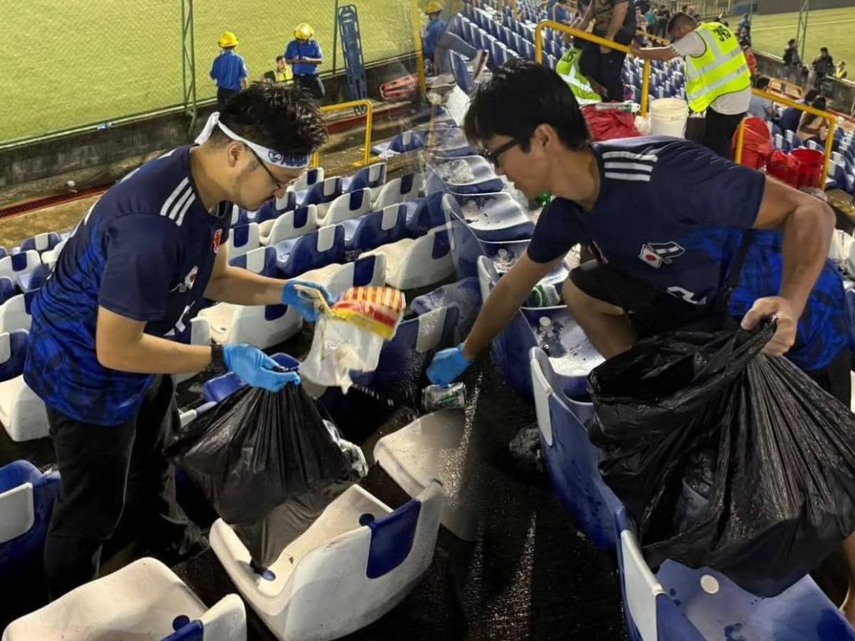 ¡Ejemplear! Japoneses se unen y limpian estadio tras partido de Nicaragua ante Haití