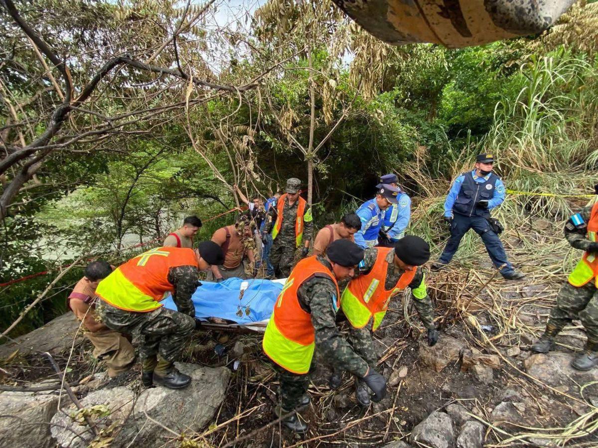 Último adiós a Sujeyly Euceda, joven madre que murió en accidente en Cofradía
