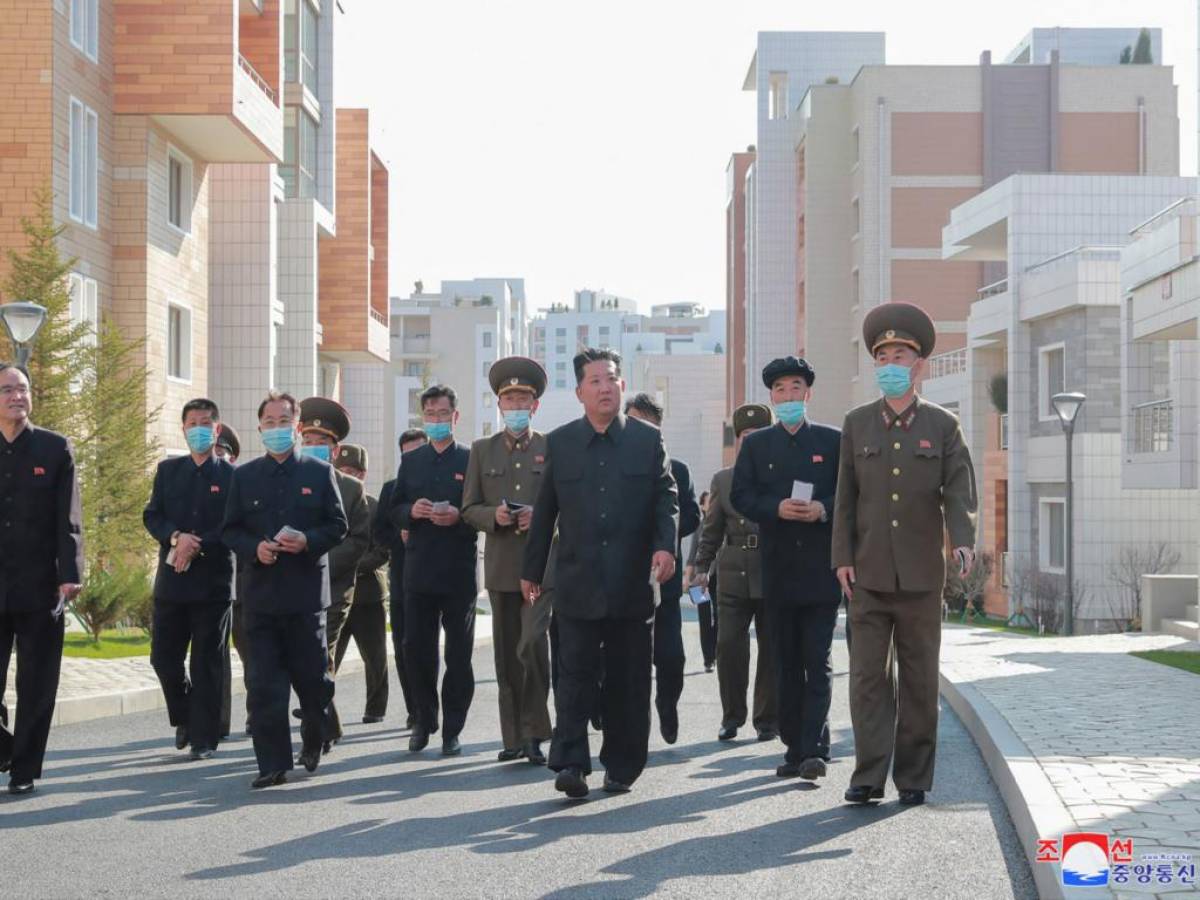 Hermana de Kim dice que armas nucleares norcoreanas pueden “eliminar” al Sur