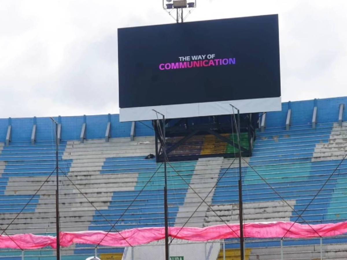 Un lujo total: Así quedó la moderna pantalla gigante en el estadio Nacional de Honduras