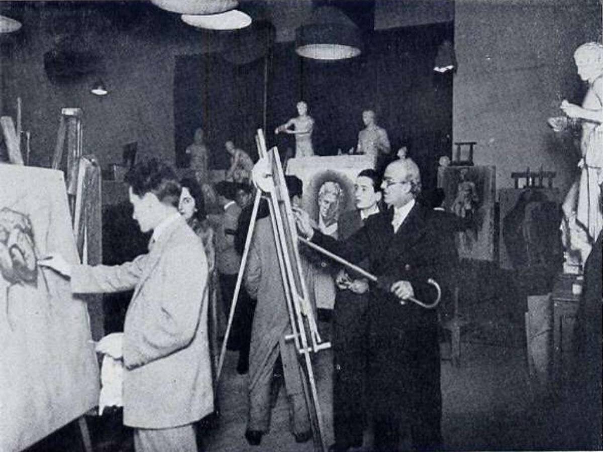 Aquí uno de los salones donde probablemente recibió clases el maestro.