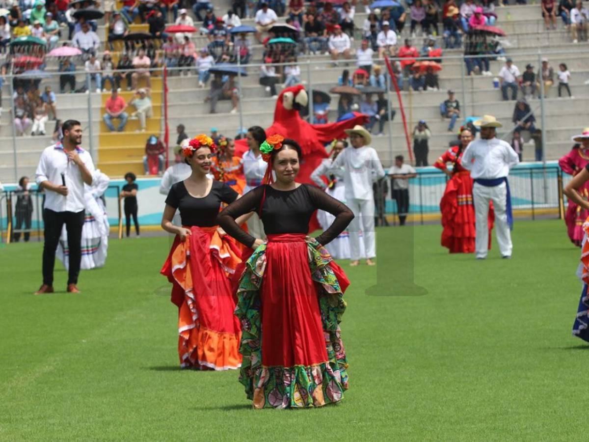 Danzas garífunas y lencas: así estuvo el show cultural de los desfiles patrios 2025