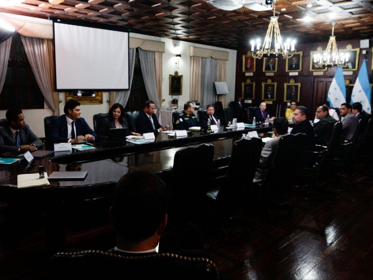 ¿Tiene facultades el Consejo Nacional de Defensa y Seguridad para investigar protestas?