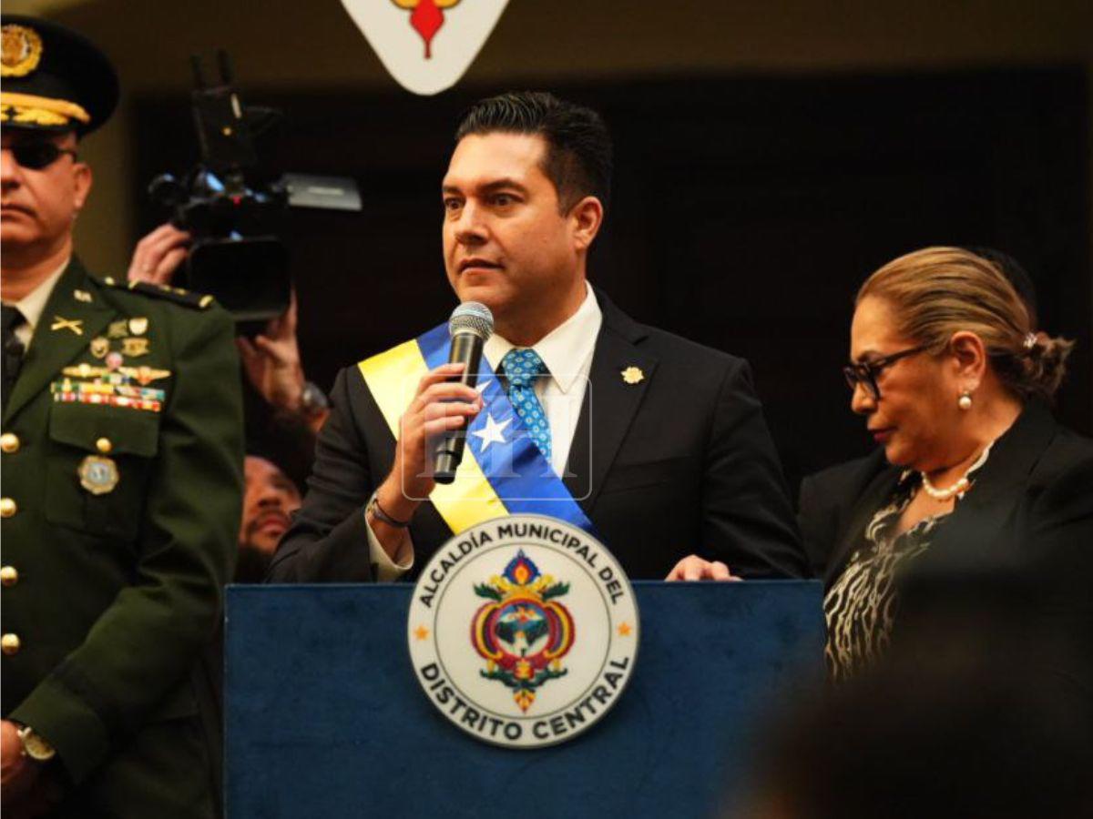 Emocionado: así llegó Juan Diego Zelaya al MIN para ser juramentado como alcalde del DC