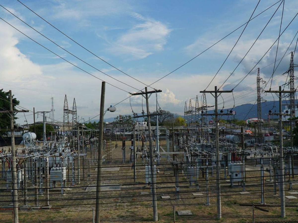 A 93 suben las empresas del subsector eléctrico del país