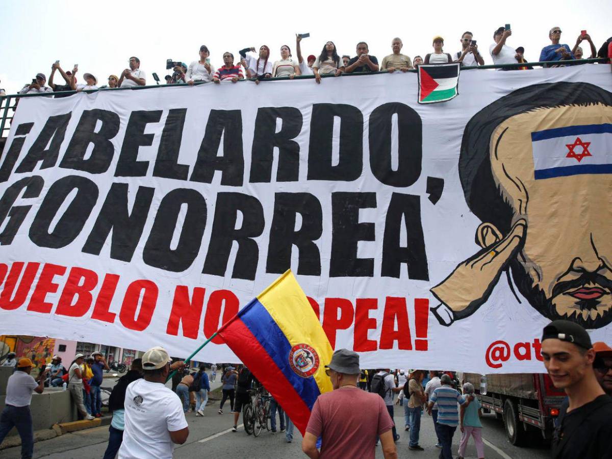 Paro nacional en contra de la Espriella en Colombia: exigen derechos laborales, educación y subsidios eléctricos