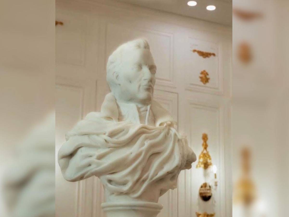 Bukele traslada los restos de Francisco Morazán a otro lugar: así es el nuevo mausoleo