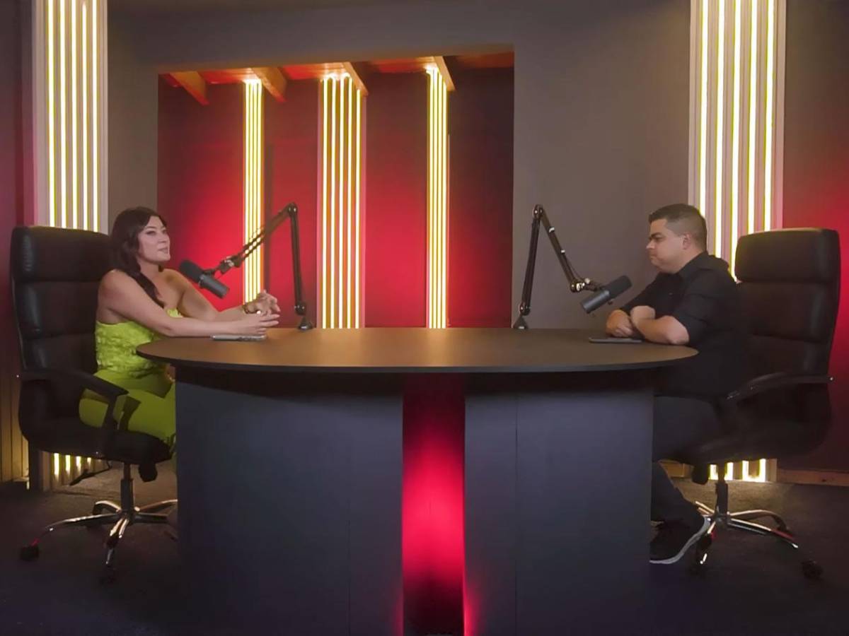 ¡Sorpresa! Difunden video de la polémica entrevista de Milagro Flores con jugador del Olimpia