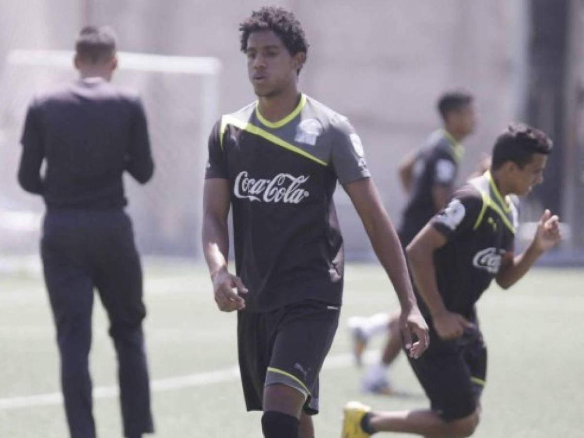 ¿A qué se dedica el hijo de Carlos Pavón tras no triunfar en el fútbol? Habla cinco idiomas