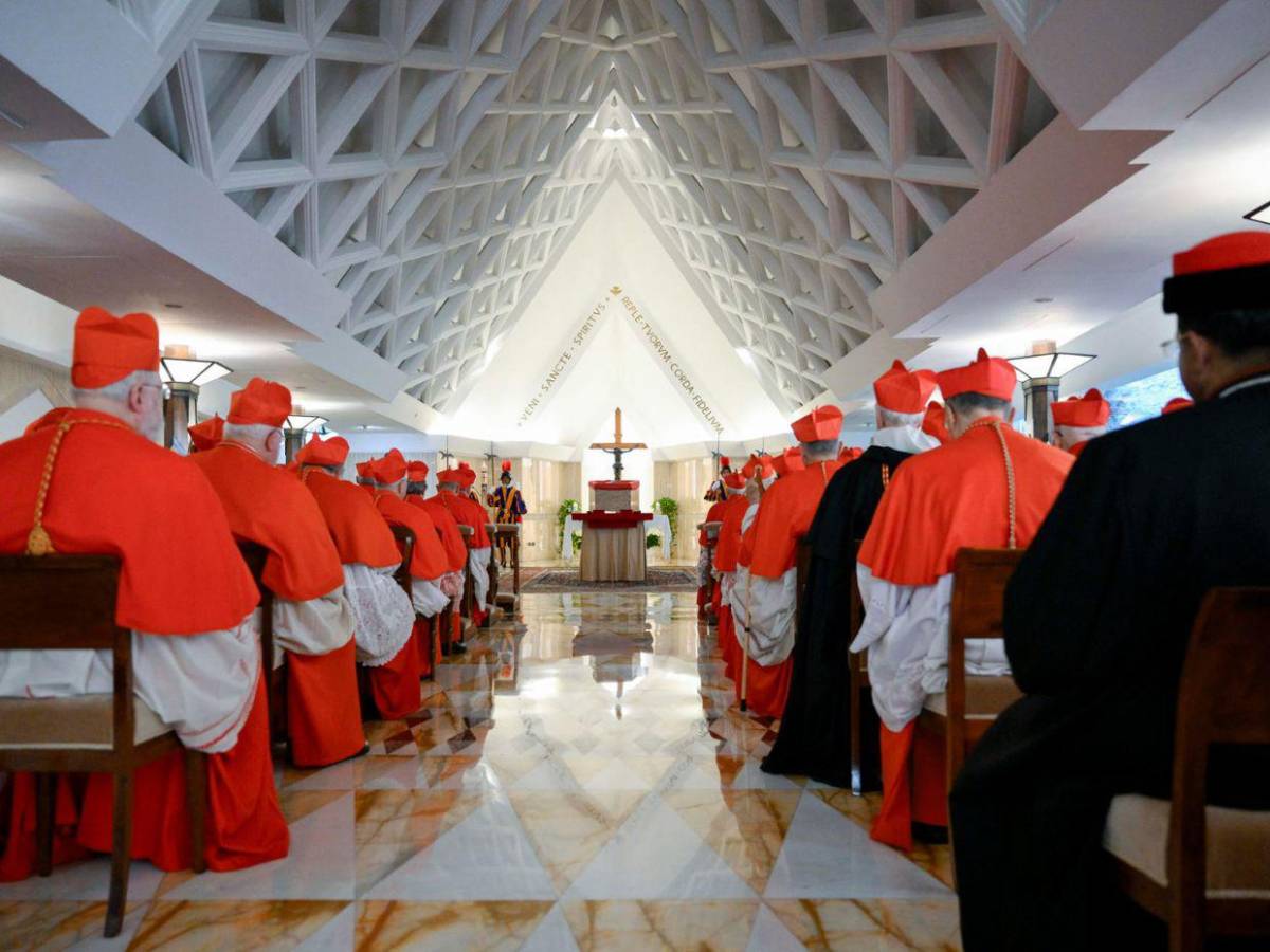 Solemne procesión: así se trasladó el cuerpo del papa Francisco a la Basílica de San Pedro Solemne procesión: así se trasladó el cuerpo del papa Francisco a la Basílica de San Pedro
